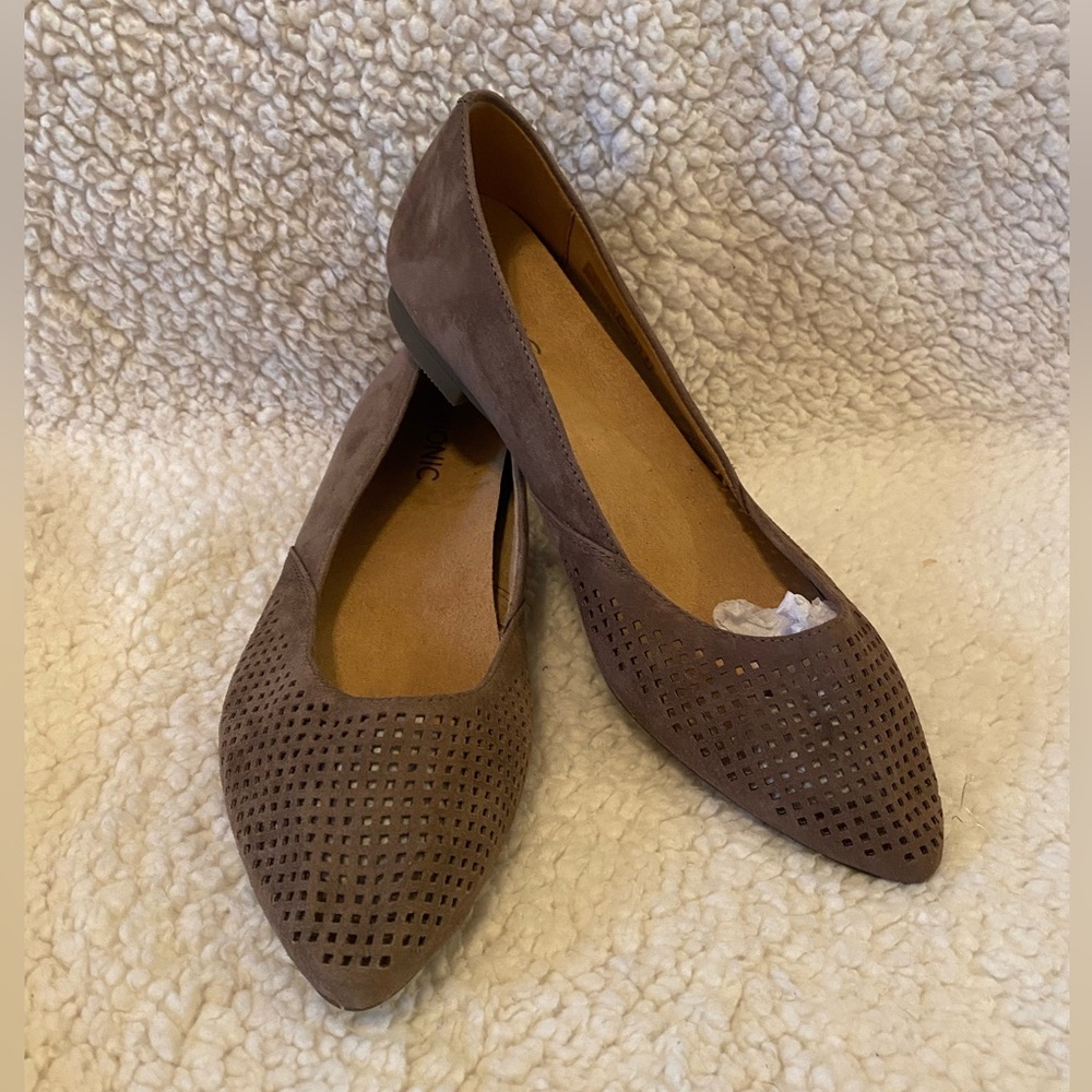 Vionic Posey Women’s Size 9 Ballet Flat Brown with Point Toe Comfort